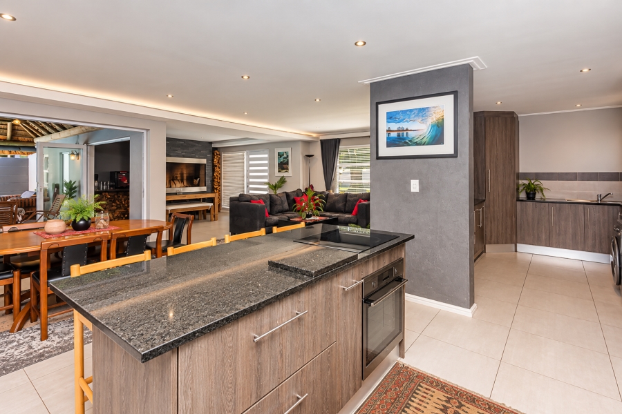 3 Bedroom Property for Sale in Plattekloof Glen Western Cape